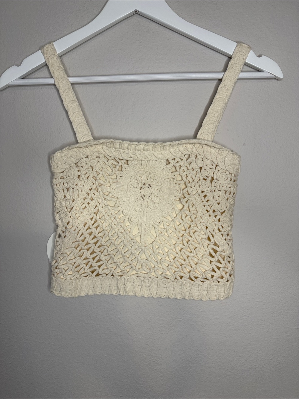 Lost + Wander Lucia Crochet Floral Crop Top - Cream - Picture 3 of 8